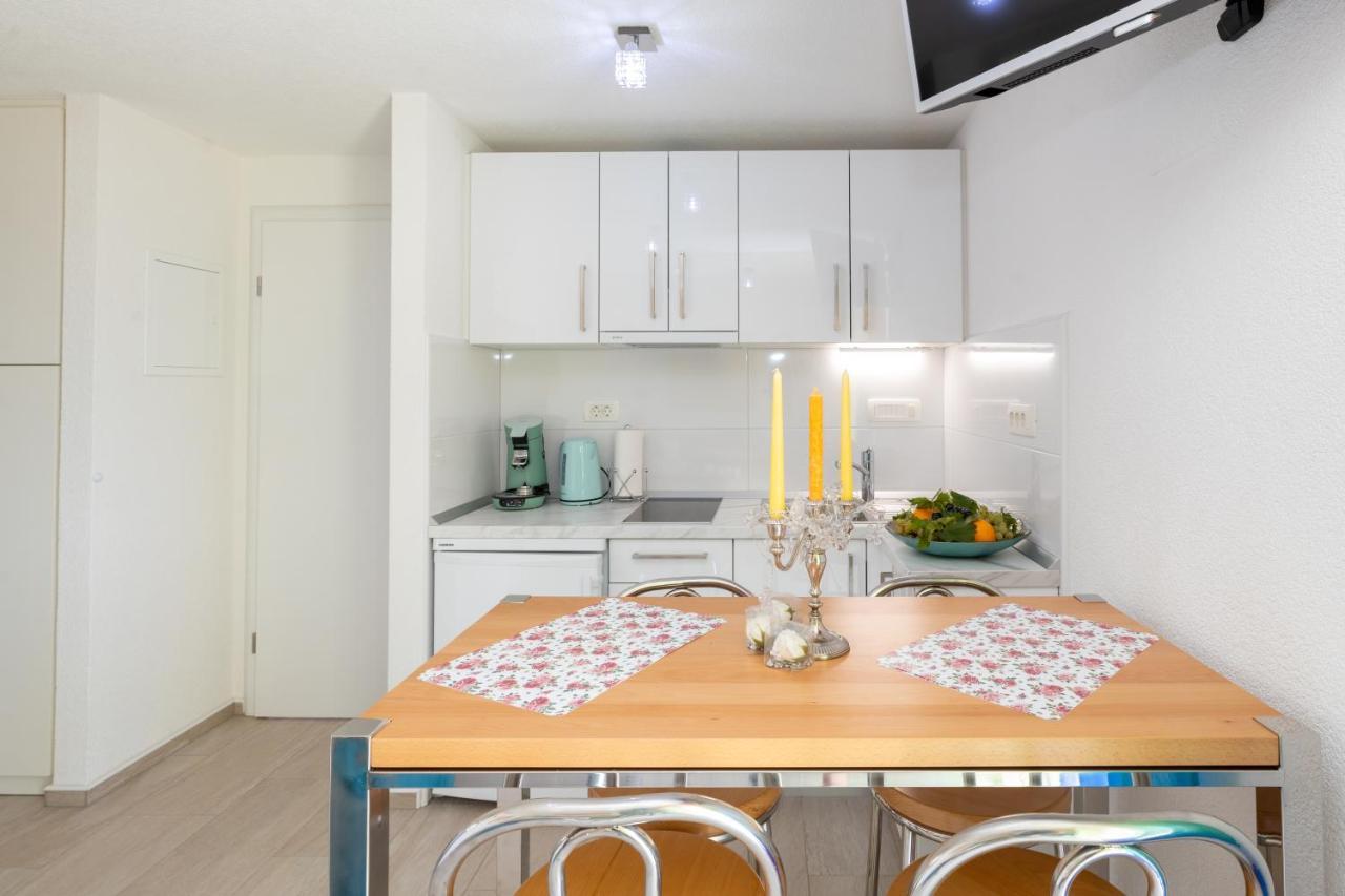 Apartmani Soldan Makarska Exteriör bild
