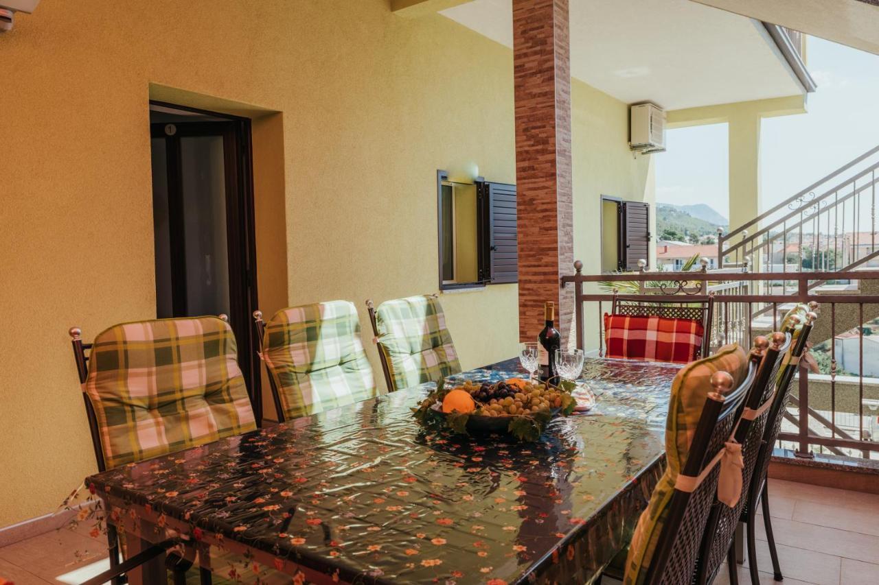 Apartmani Soldan Makarska Exteriör bild