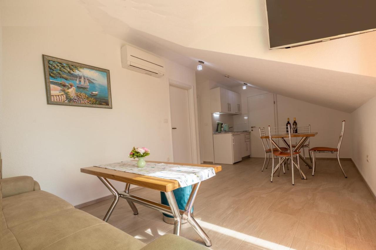 Apartmani Soldan Makarska Exteriör bild